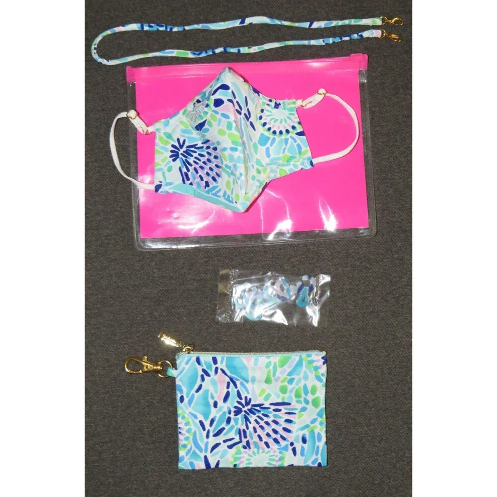 Lilly Pulitzer On The Go Mask Set Blue Ibiza